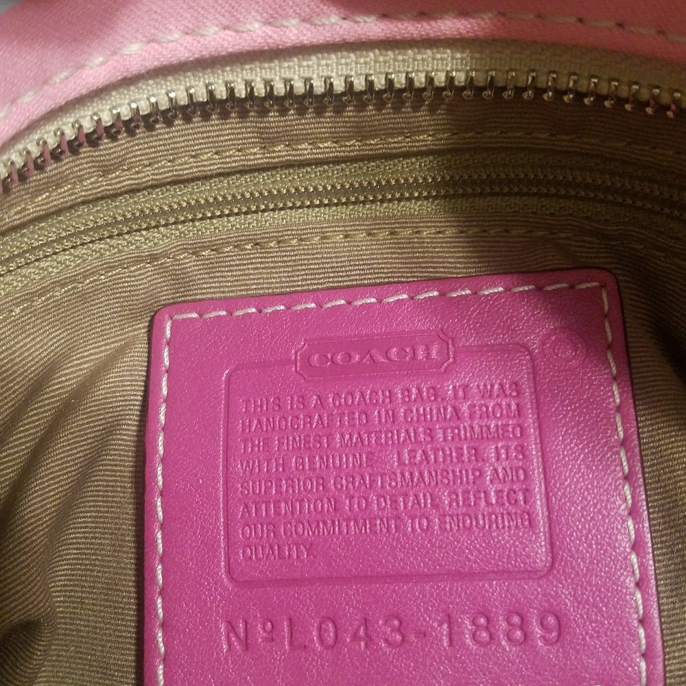 Coach purse - Picture 4 of 5